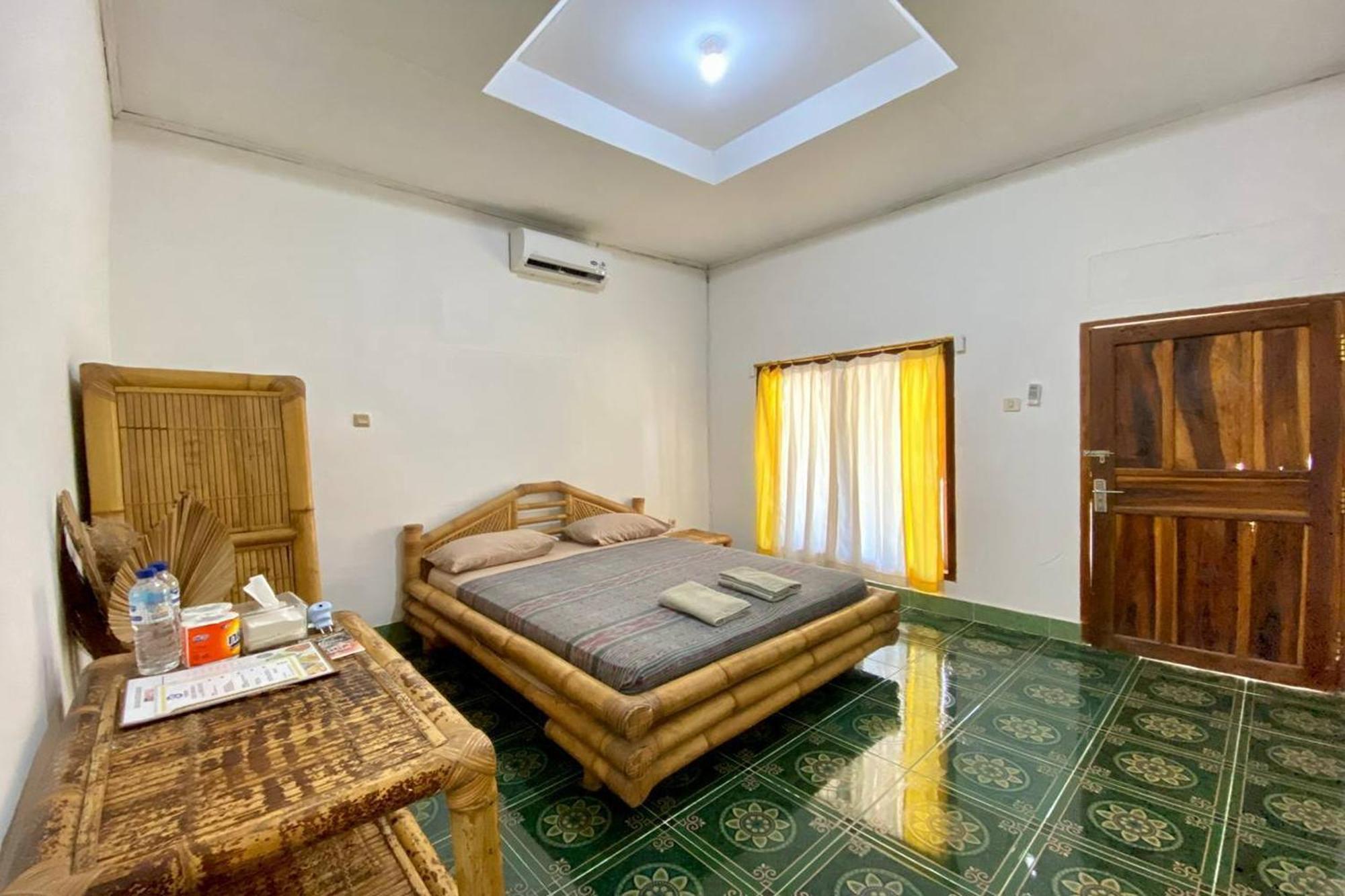 Duyung Rooms & Resto Gerupuk Bumbang Dış mekan fotoğraf