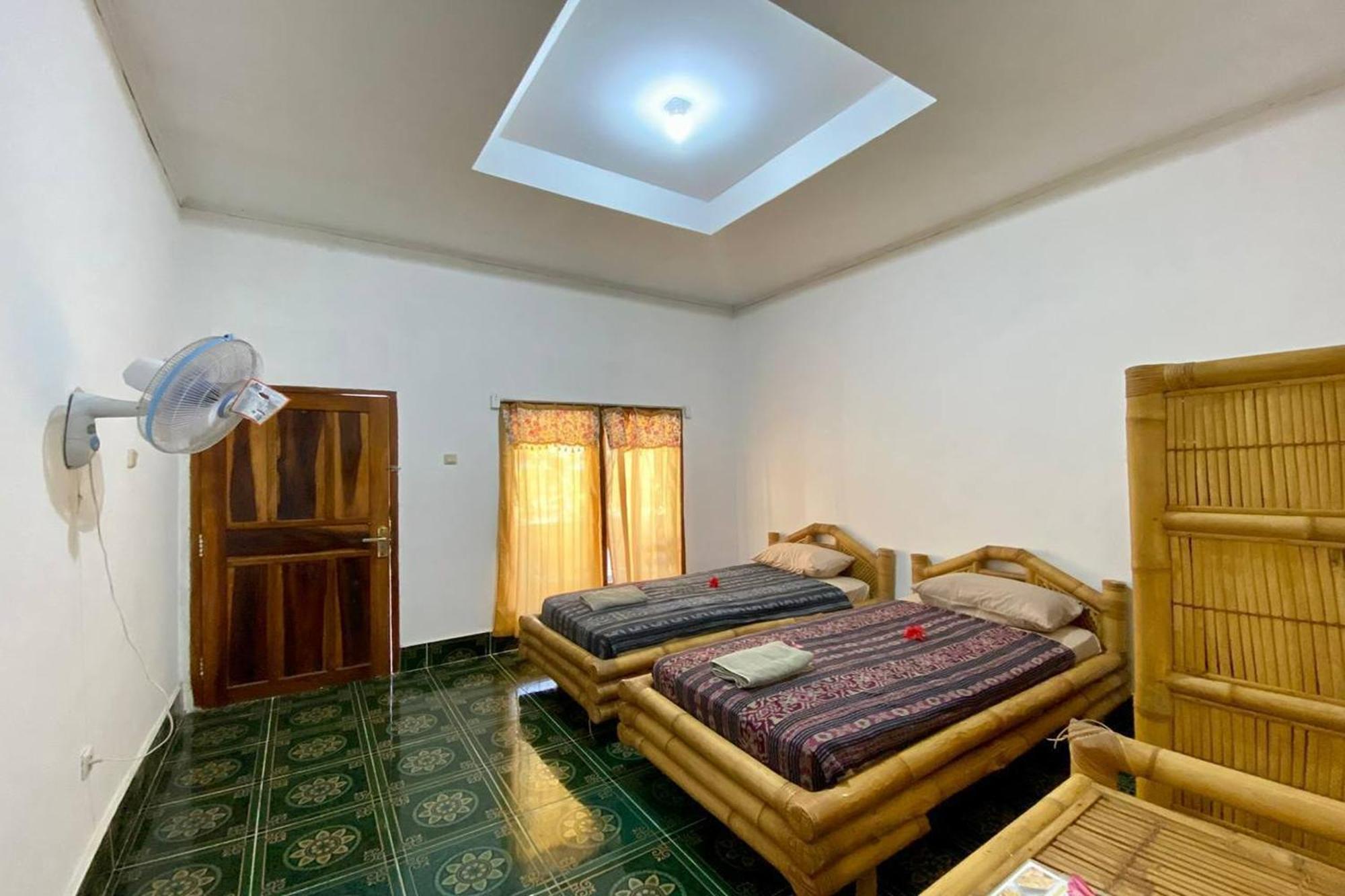Duyung Rooms & Resto Gerupuk Bumbang Dış mekan fotoğraf