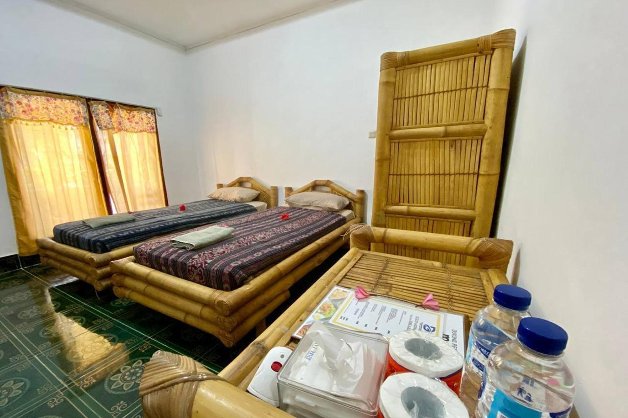 Duyung Rooms & Resto Gerupuk Bumbang Dış mekan fotoğraf