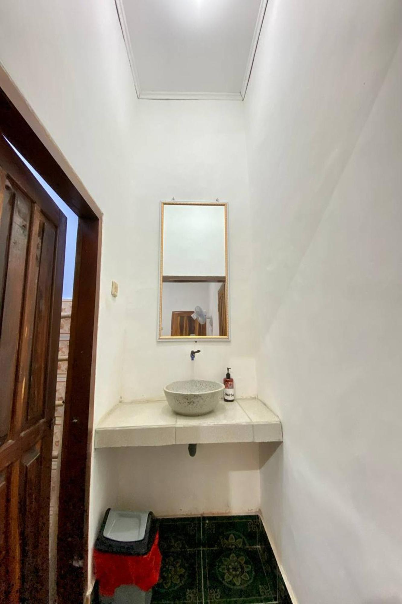 Duyung Rooms & Resto Gerupuk Bumbang Dış mekan fotoğraf