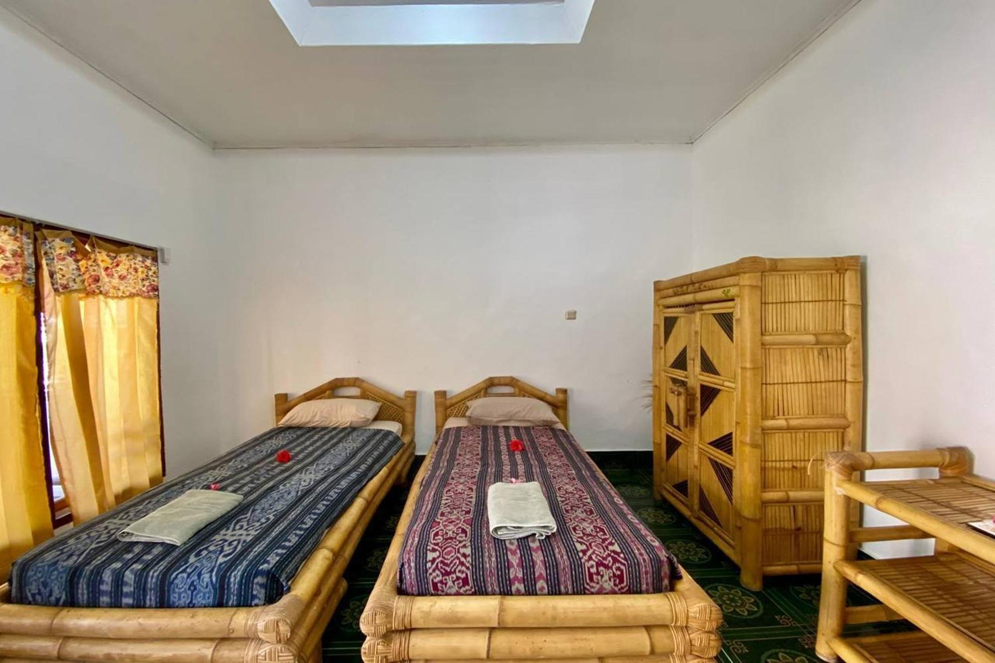 Duyung Rooms & Resto Gerupuk Bumbang Dış mekan fotoğraf