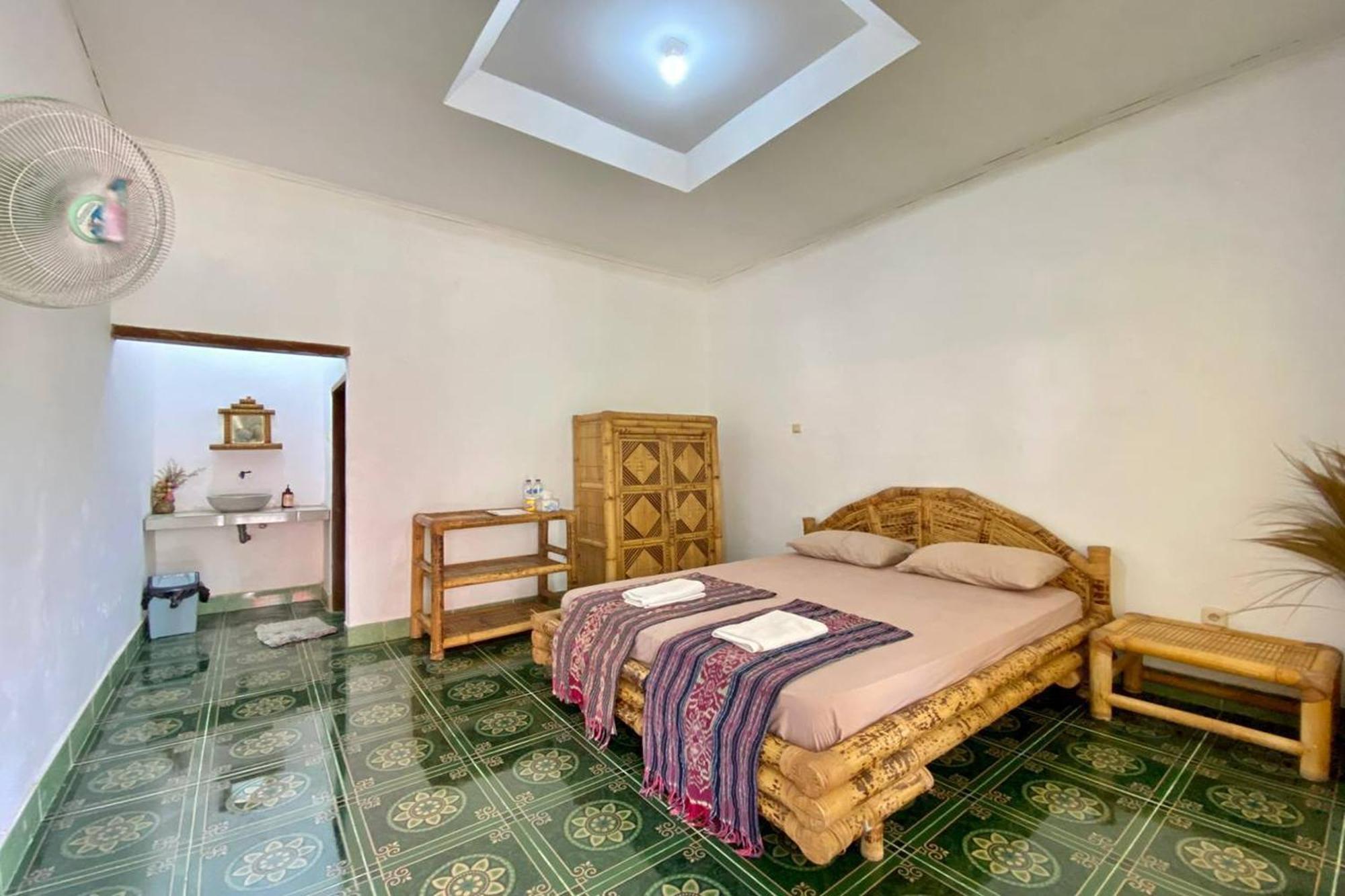 Duyung Rooms & Resto Gerupuk Bumbang Dış mekan fotoğraf