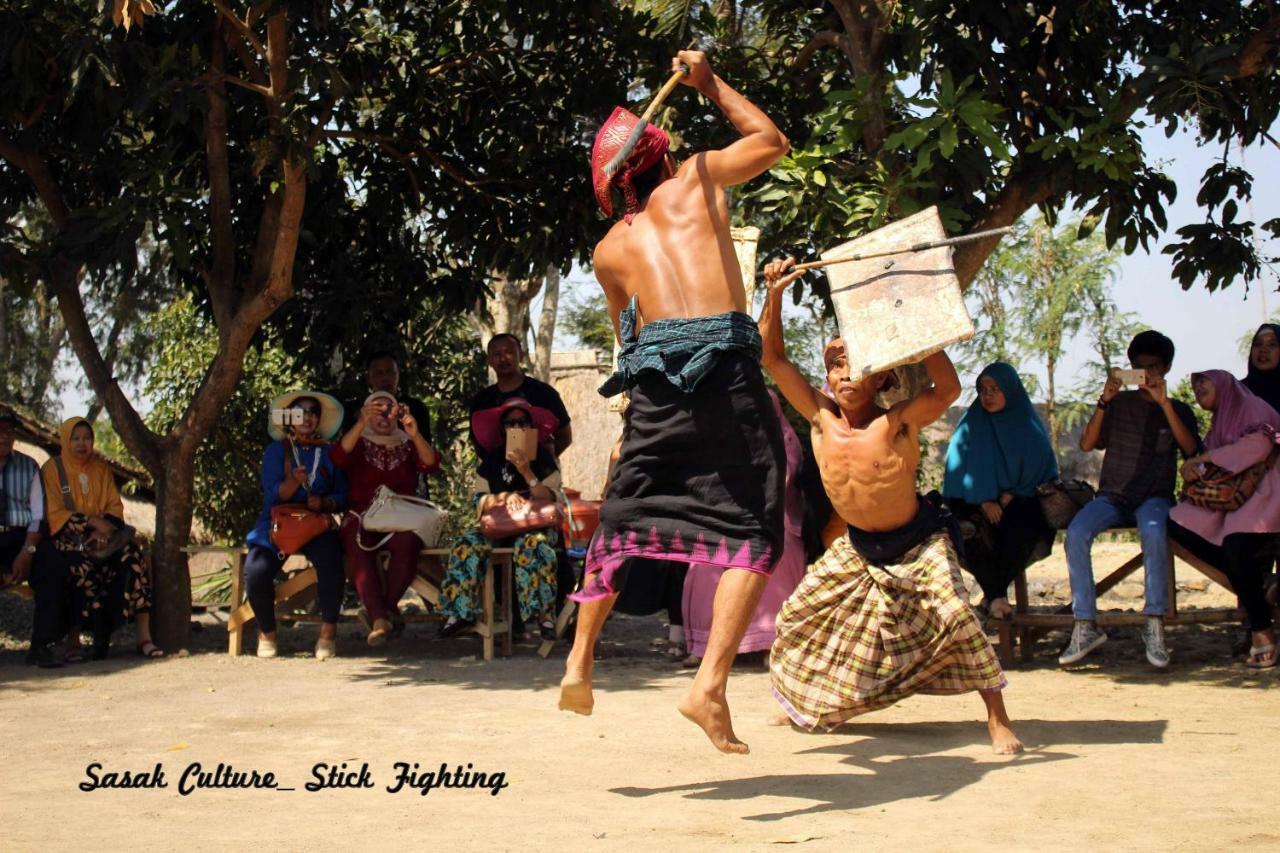 Duyung Rooms & Resto Gerupuk Bumbang Dış mekan fotoğraf