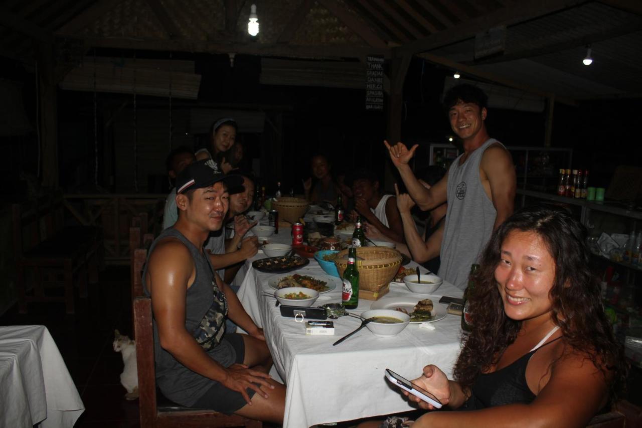 Duyung Rooms & Resto Gerupuk Bumbang Dış mekan fotoğraf